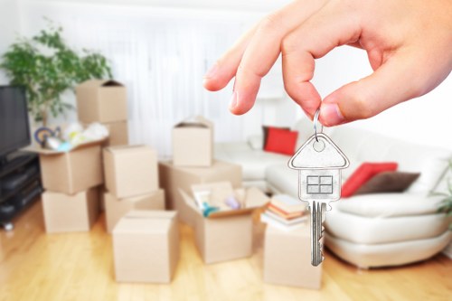 Convenient central Coventgarden storage location